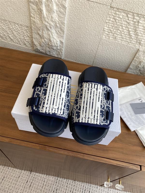 2025112818432315 280